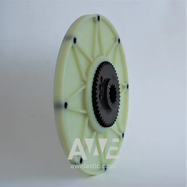 F070059 Complete coupling John Deere F070059 John Deere complete coupling OEM (element/flange + HUB) Used for John Deere harvesters and forwarders: John Deere 1270D,